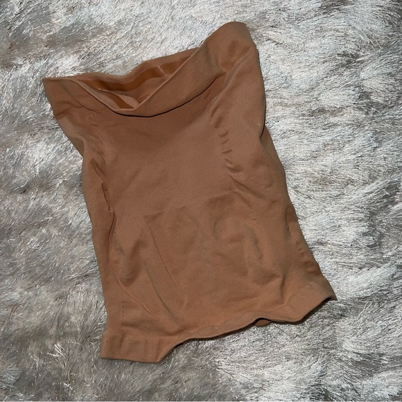 Skims Skirt Slip - Picture 3 of 5